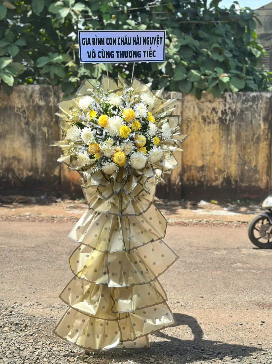 Hoa chia buồn mẫu 11